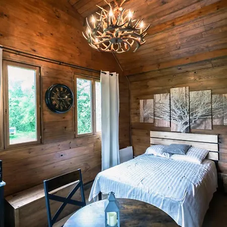 Wooden Летний дом Saint-Blimont